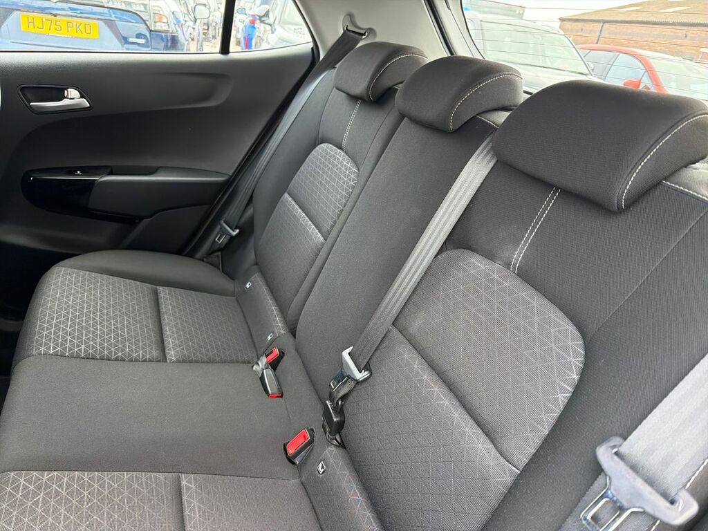 Kia Picanto X-line Green #22