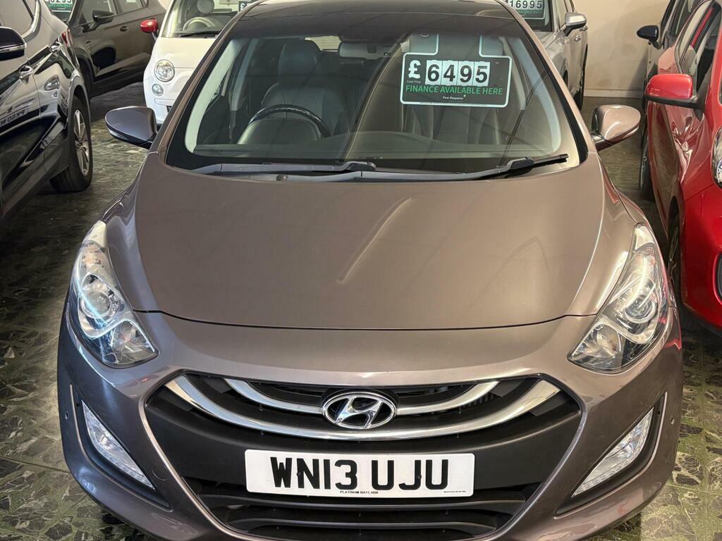Hyundai I30 1.6 Crdi Premium Euro 5 Brown #2