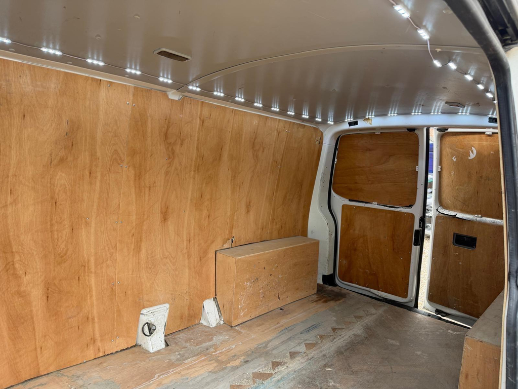 Volkswagen Transporter Diesel #27