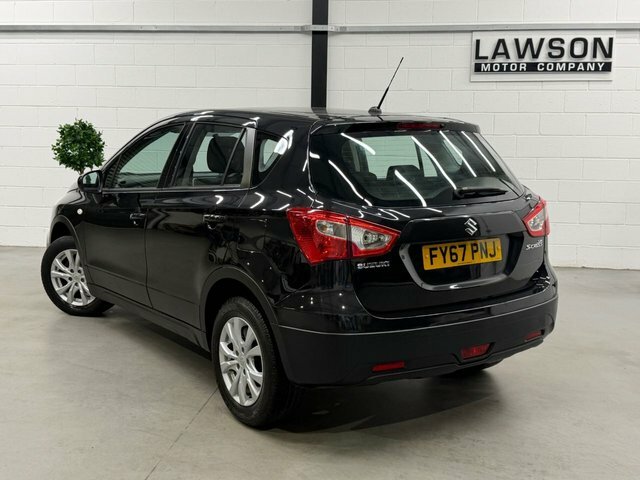 Suzuki SX4 S Cross Hatchback Black #35