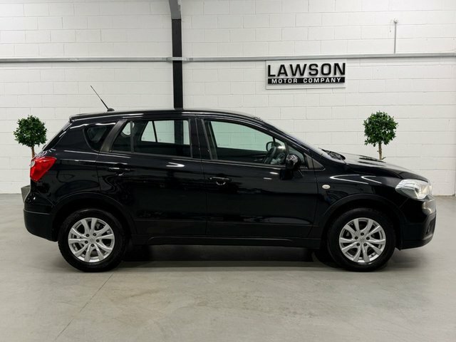 Suzuki SX4 S Cross Hatchback Black #36