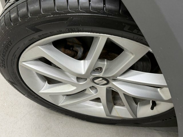 Seat Leon 2.0 Tdi Fr 150 Bhp White #36