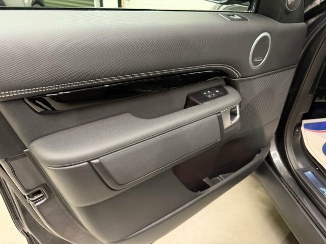 Land Rover Discovery R-dynamic Se Blue #84