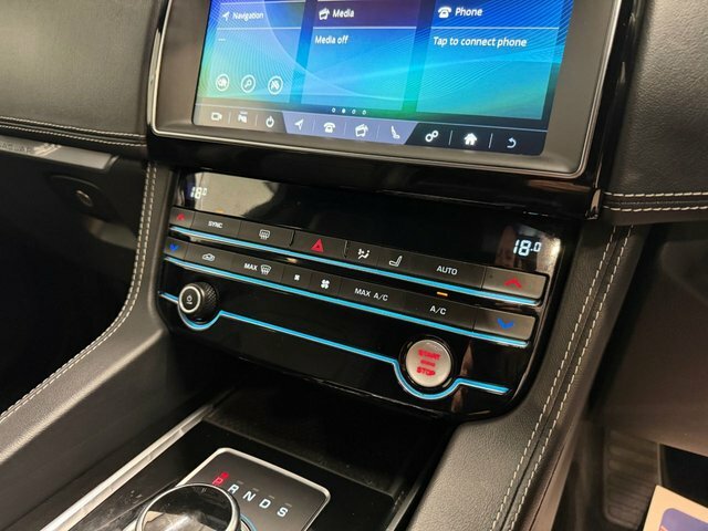 Jaguar F-Pace 3.0D V6 S Awd  #20