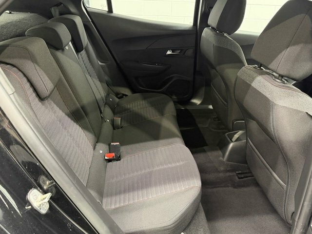 Peugeot 2008 1.2 Puretech Active Premium Suv Black #3