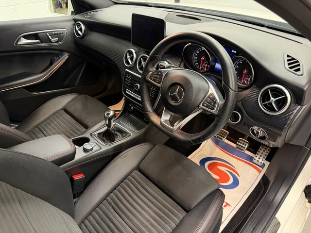 Mercedes-Benz A Class 1.6 A160 Amg Line Premium Plus Hatchback Pet White #3