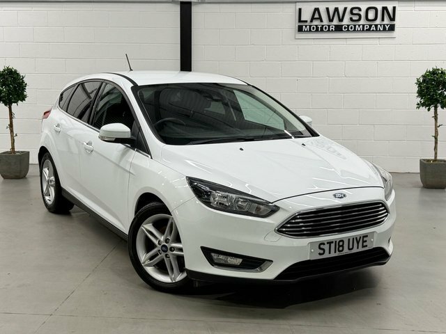 Ford Focus 1.0T Ecoboost Titanium Hatchback White #6
