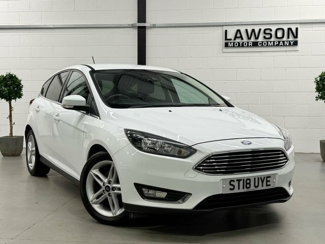 Ford Focus 1.0T Ecoboost Titanium Hatchback White #3