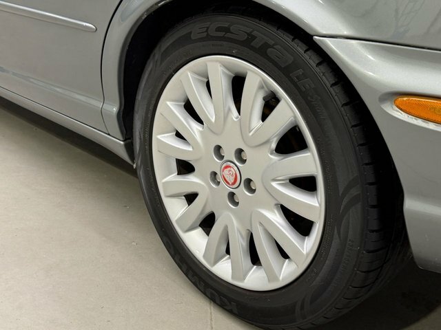 Jaguar XJ 3.0 Se Silver #51