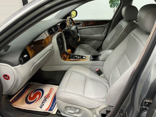 Jaguar XJ 3.0 Se Silver #64