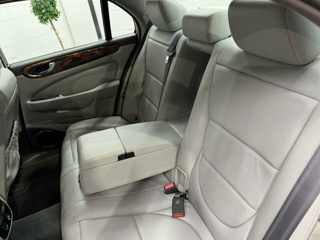 Jaguar XJ 3.0 Se Silver #76