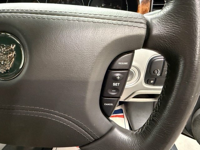 Jaguar XJ 3.0 Se Silver #42