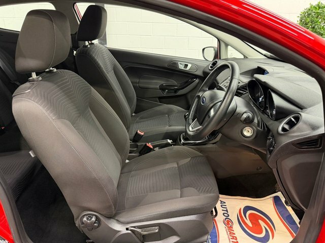 Ford Fiesta 1.0T Ecoboost Zetec Hatchback Eu Red #2