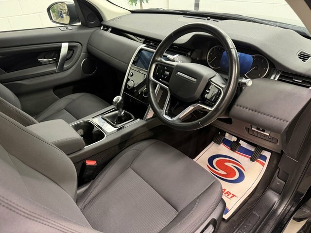 Land Rover Discovery Sport Discovery Sport 2.0 D165 2Wd 7St Stationwagon Black #2