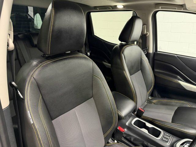 Nissan Navara 2.3 Dci N-guard Pickup Double Cab Grey #5