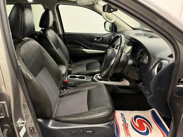 Nissan Navara 2.3 Dci N-guard Pickup Double Cab Grey #3