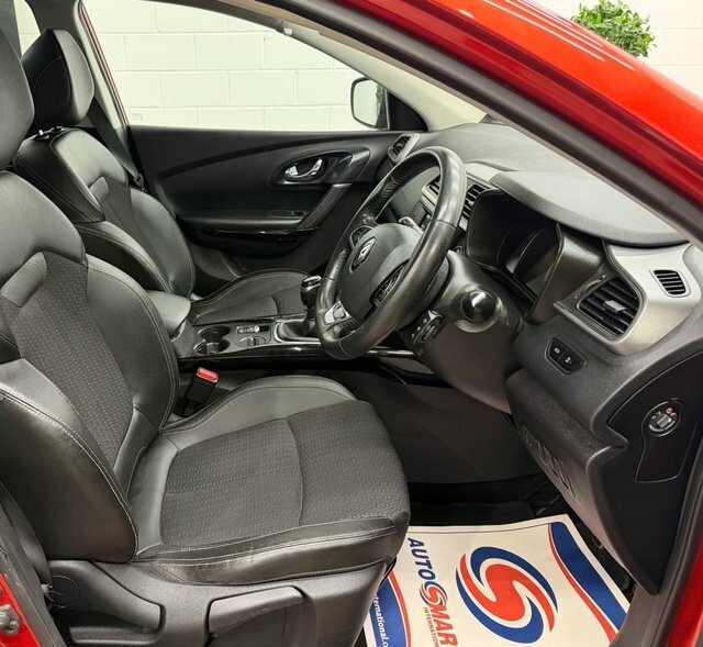 Renault Kadjar 1.6 Dci Dynamique S Nav Suv Euro Red #2