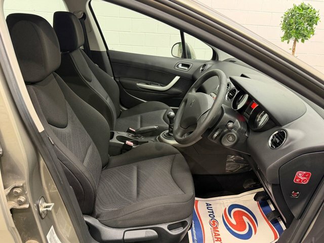 Peugeot 308 1.6 Hdi Access Hatchback Euro 5 Grey #2