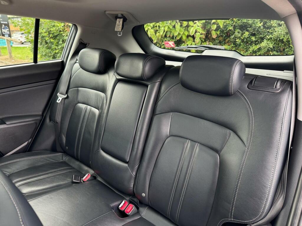Kia Sportage 1.6 1 White #39