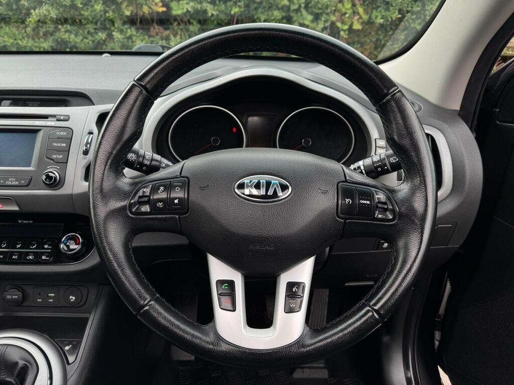 Kia Sportage 1.6 1 White #25