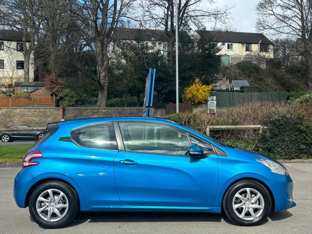 Peugeot 208 1.2 Active 82 Bhp Blue #7