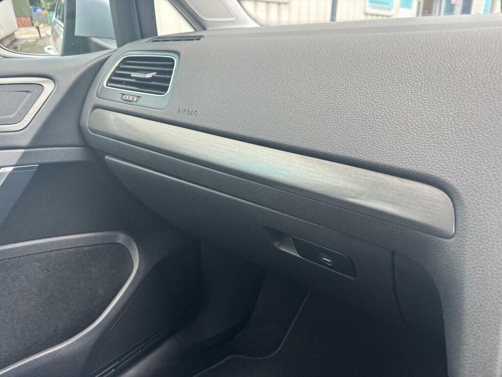 Volkswagen Golf 1.2 S Tsi Bluemotion Technology 84 Bhp Blue #12