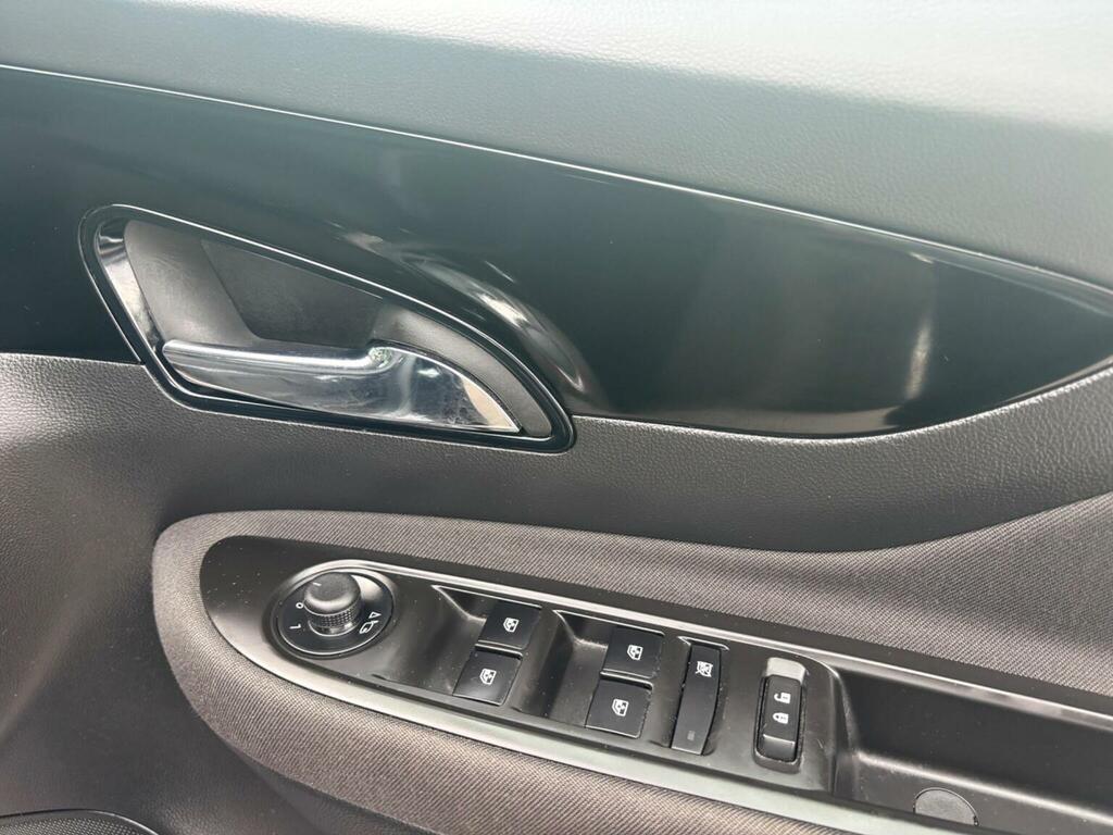 Vauxhall Mokka X 1.4T Design Nav White #17