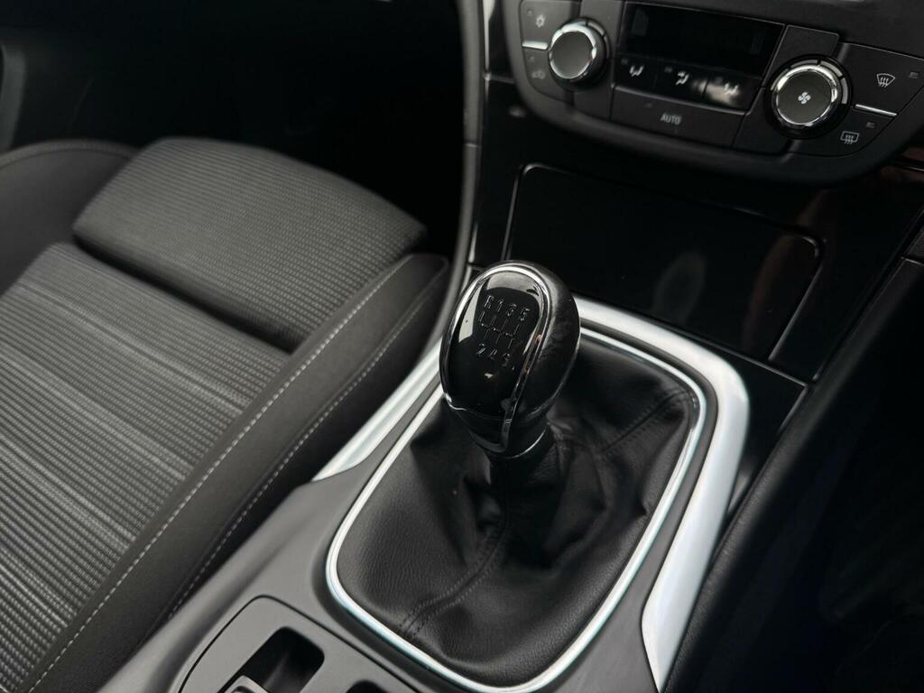 Vauxhall Insignia Estate #17