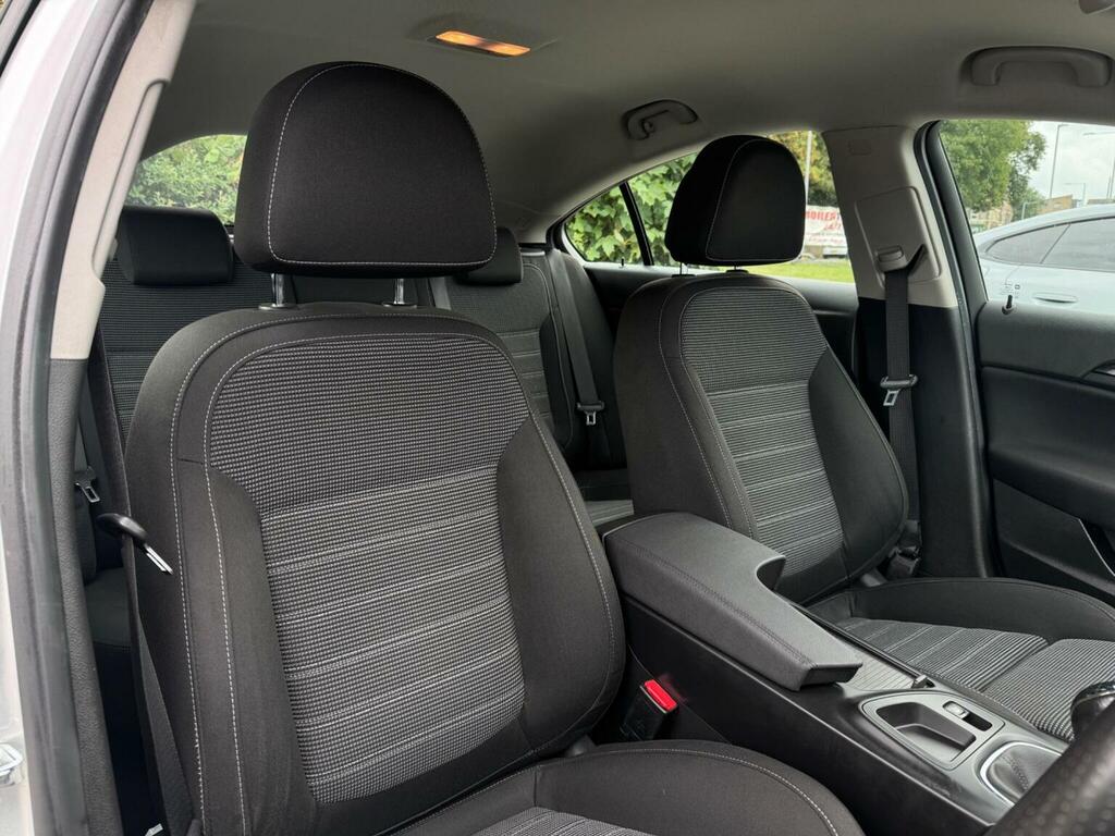 Vauxhall Insignia Estate #19