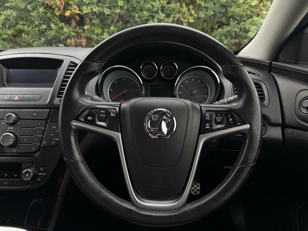 Vauxhall Insignia Estate #38