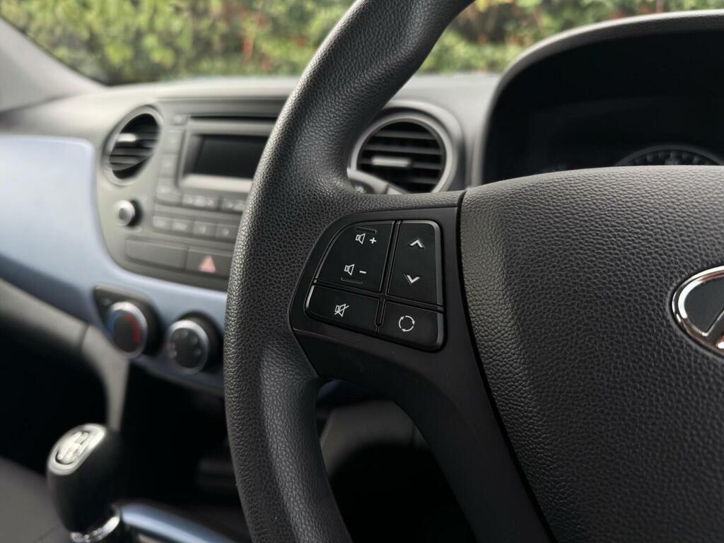 Hyundai I10 1.2L Se Silver #30