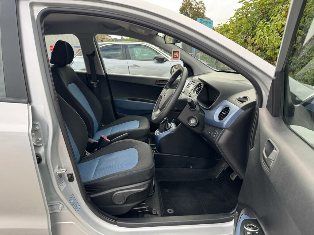 Hyundai I10 1.2L Se Silver #24