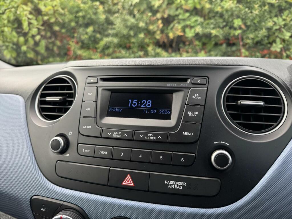 Hyundai I10 1.2L Se Silver #32