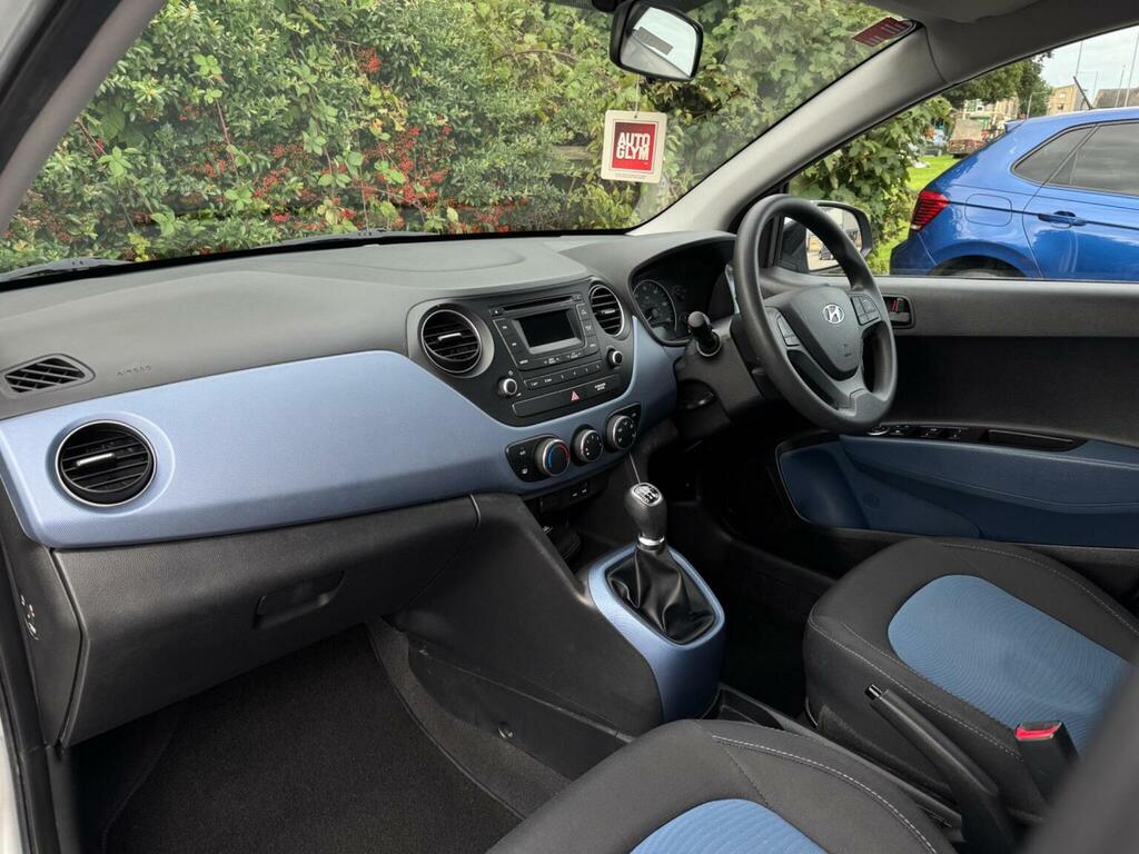 Hyundai I10 1.2L Se Silver #16