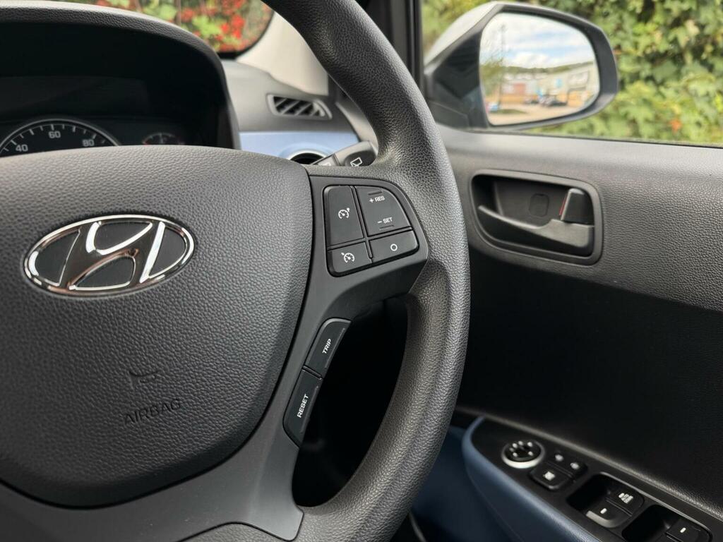 Hyundai I10 1.2L Se Silver #31