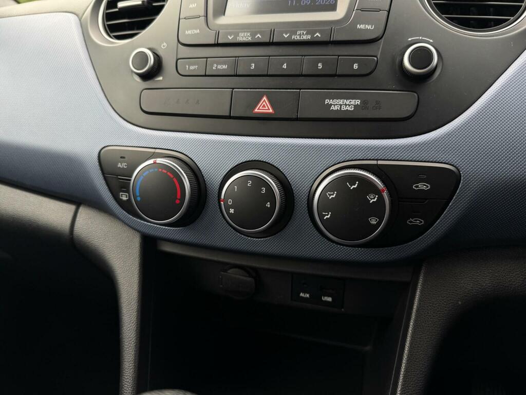 Hyundai I10 1.2L Se Silver #33
