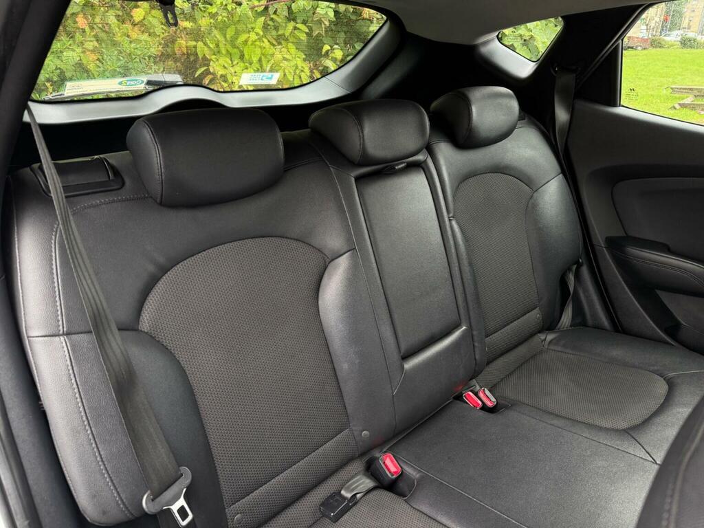 Hyundai Ix35 2.0 Premium Crdi 4Wd 181 Bhp Blue #45