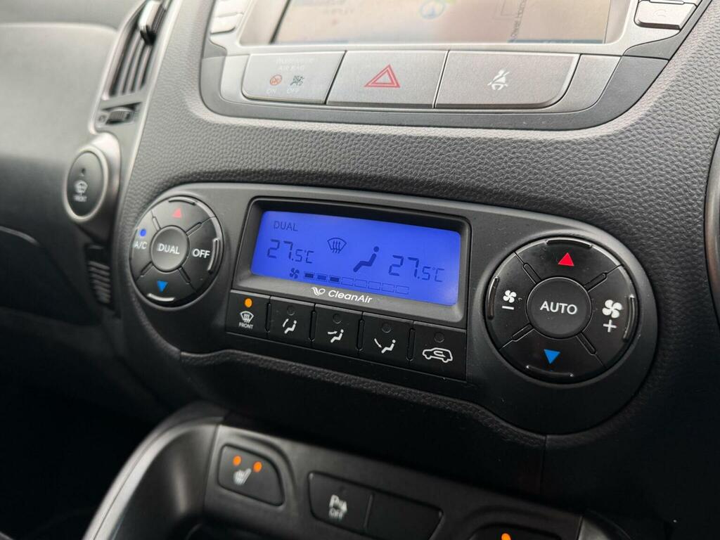 Hyundai Ix35 2.0 Premium Crdi 4Wd 181 Bhp Blue #38