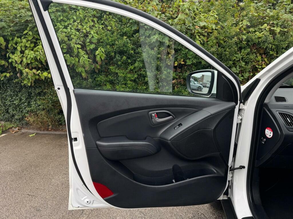 Hyundai Ix35 2.0 Premium Crdi 4Wd 181 Bhp Blue #32