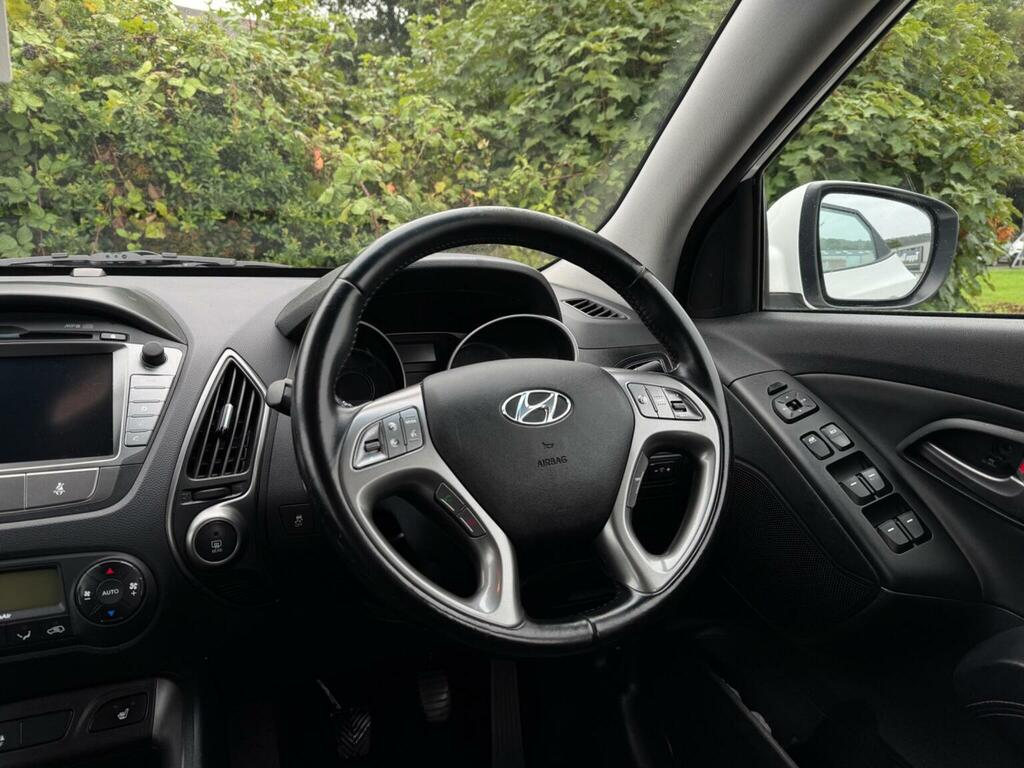 Hyundai Ix35 2.0 Premium Crdi 4Wd 181 Bhp Blue #36
