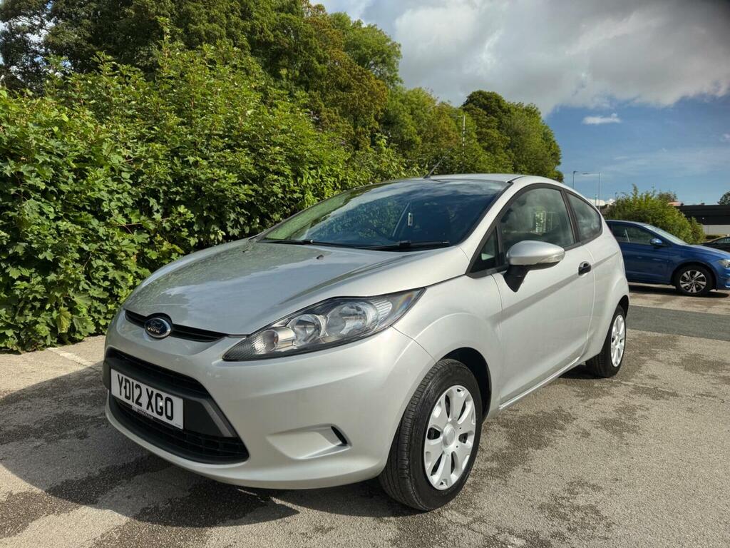 Ford Fiesta 1.25 Zetec 82 White #1