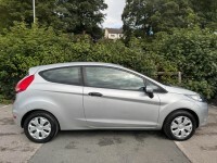 Ford Fiesta 1.25 Zetec 82 White #43