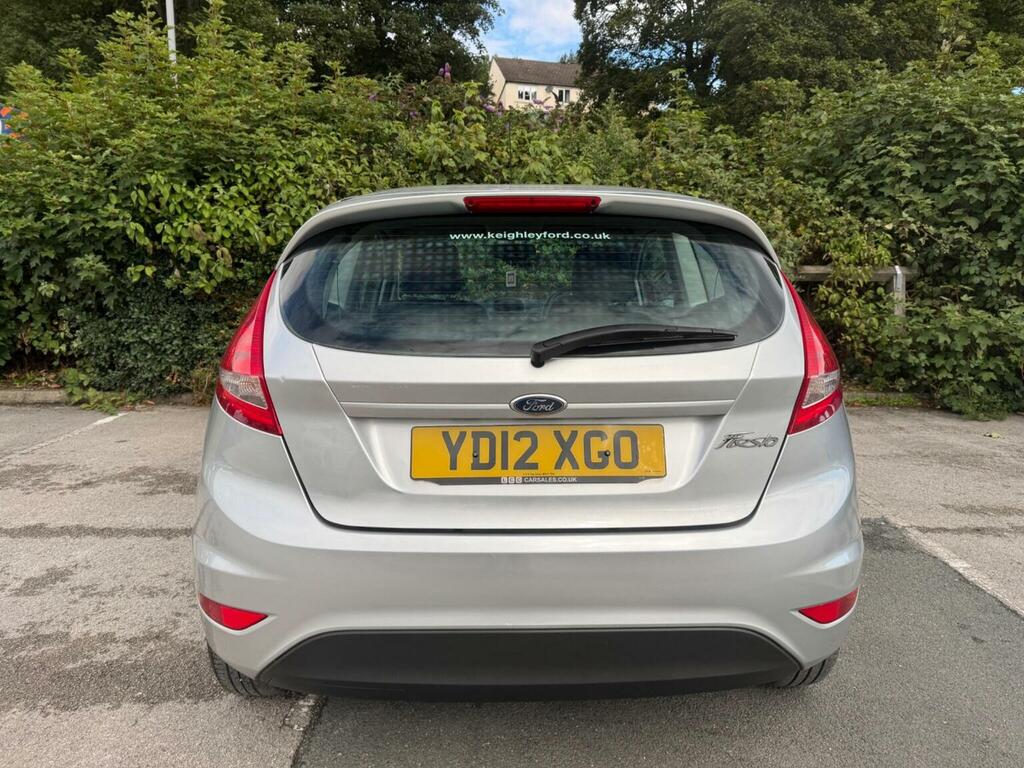 Ford Fiesta 1.25 Zetec 82 White #8