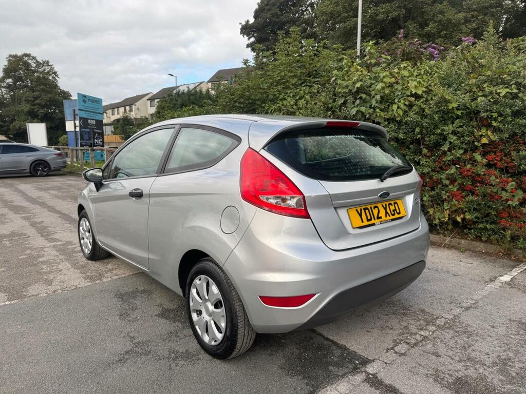 Ford Fiesta 1.25 Zetec 82 White #7