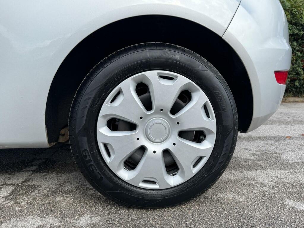 Ford Fiesta 1.25 Zetec 82 White #12