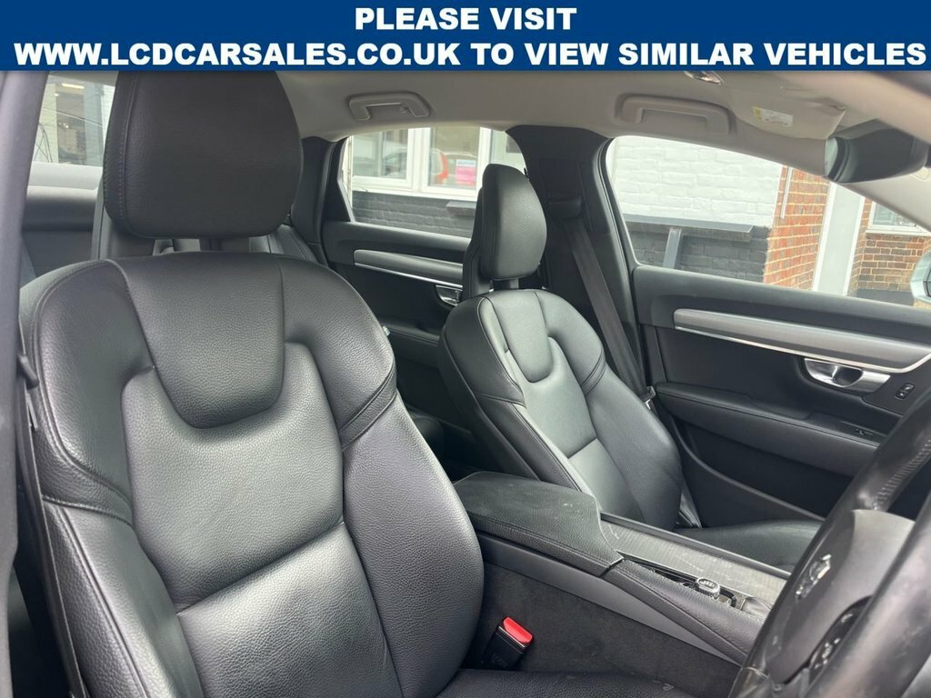 Volvo S90 2L Momentum Silver