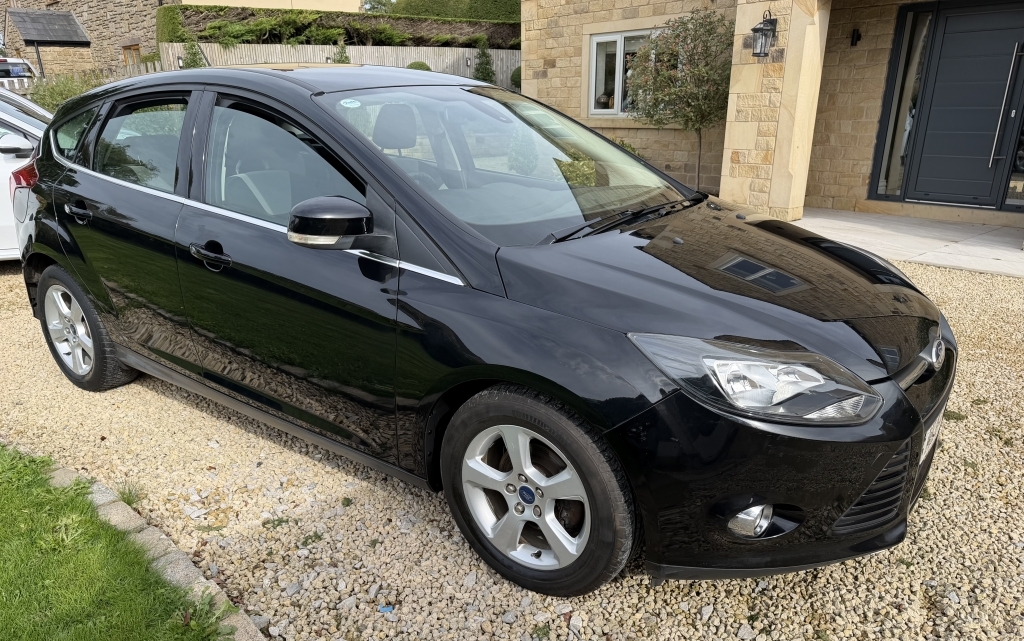 Ford Focus 1.6 Zetec Navigator Tdci Hatchback
