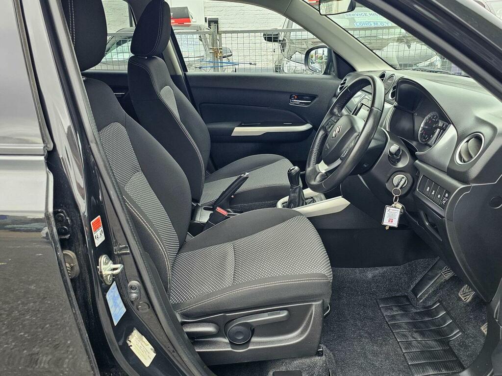 Suzuki Vitara Sz-t Silver #30