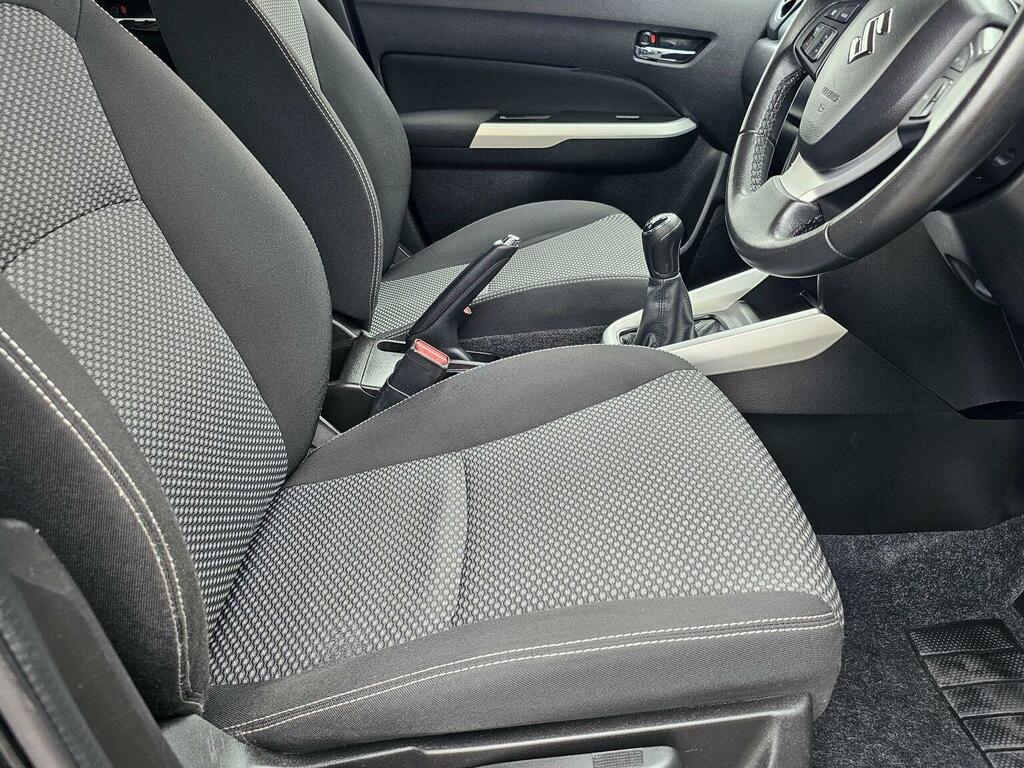 Suzuki Vitara Sz-t Silver #33