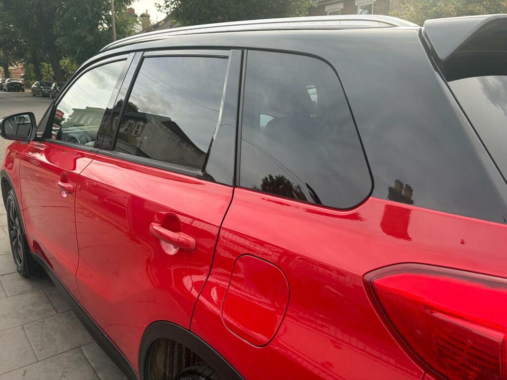 Suzuki Vitara Vitara S Boosterjet Allgrip White #33